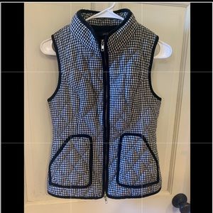 Black and White Houndstooth Vest